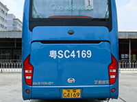 47座大巴